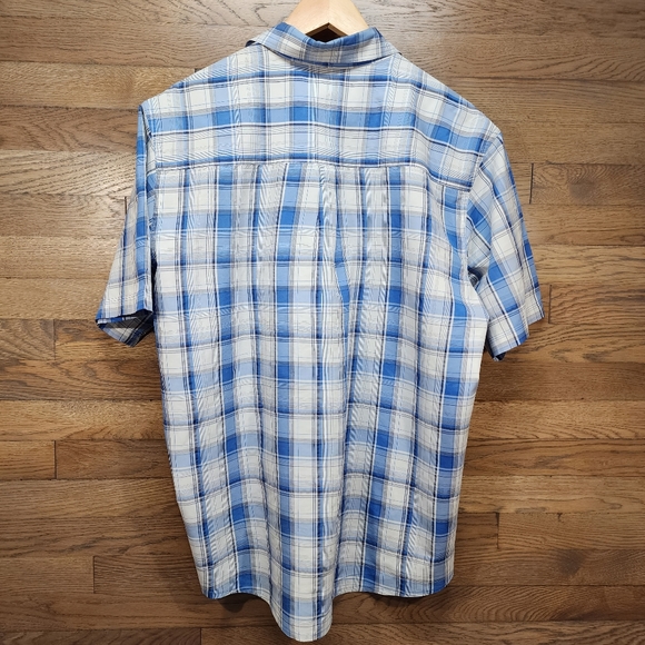 LOT OF 2 Wrangler Short Sleeve Button Down Shirt Men’s Size  1 XL, 1 L - Picture 4 of 7